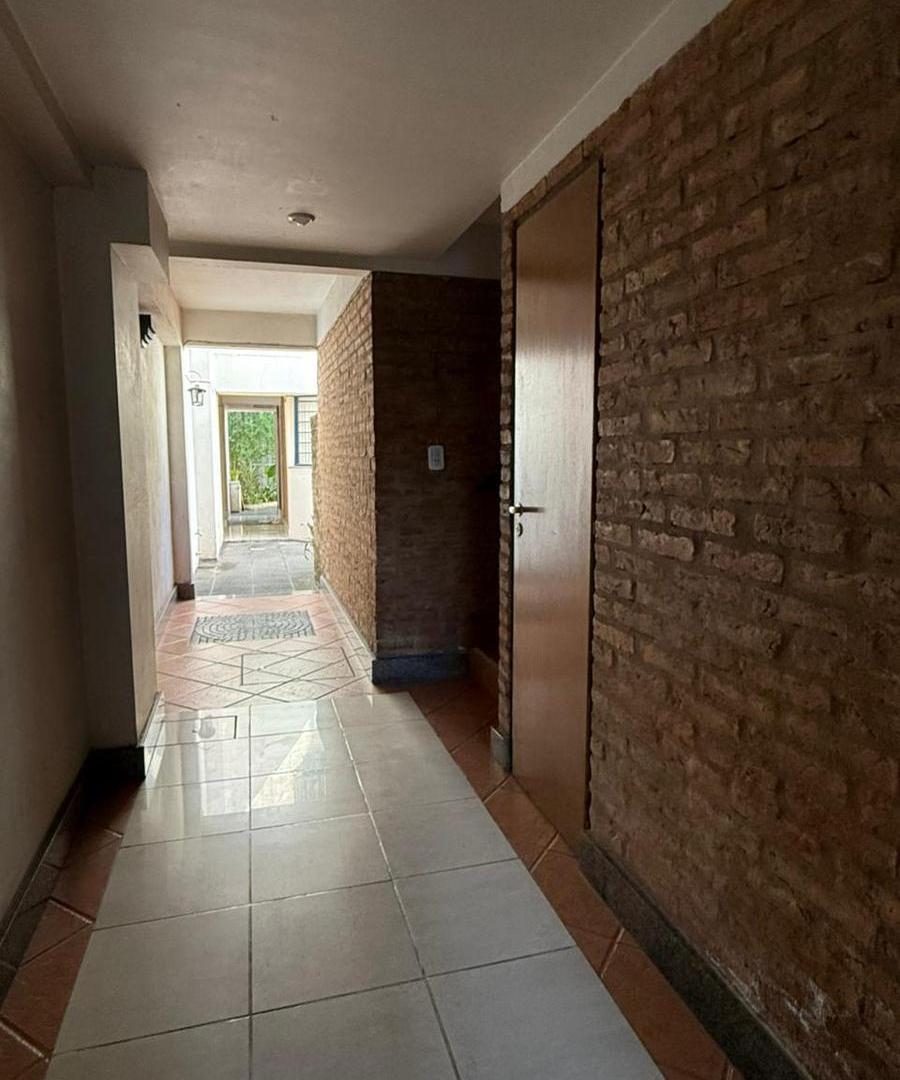Foto de Venta-Barrio Hospitales-departamento con balcón, imagen 4