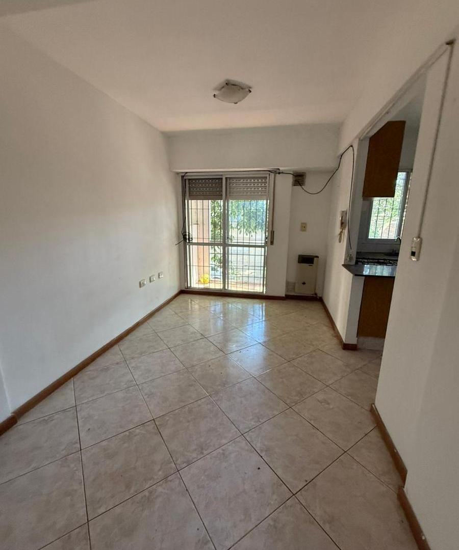 Foto de Venta-Barrio Hospitales-departamento con balcón, imagen 3