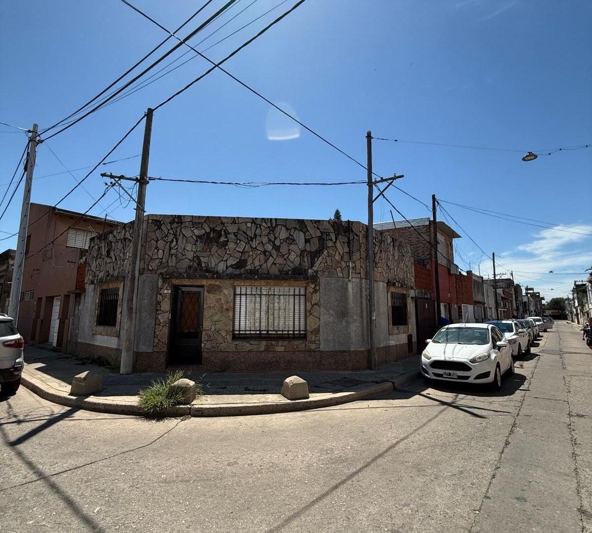 Foto de Venta-casa-Barrio Azcuénaga-oportunidad, imagen 2