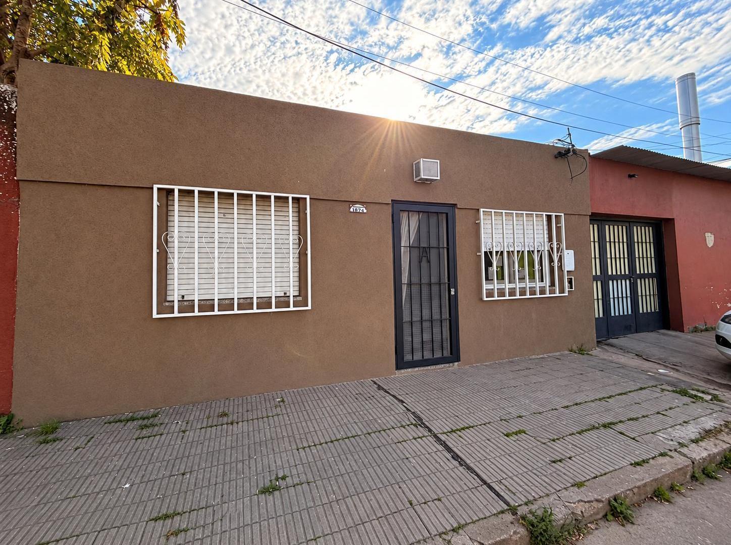 Foto de Venta- Casa en Ludueña-patio, imagen 3