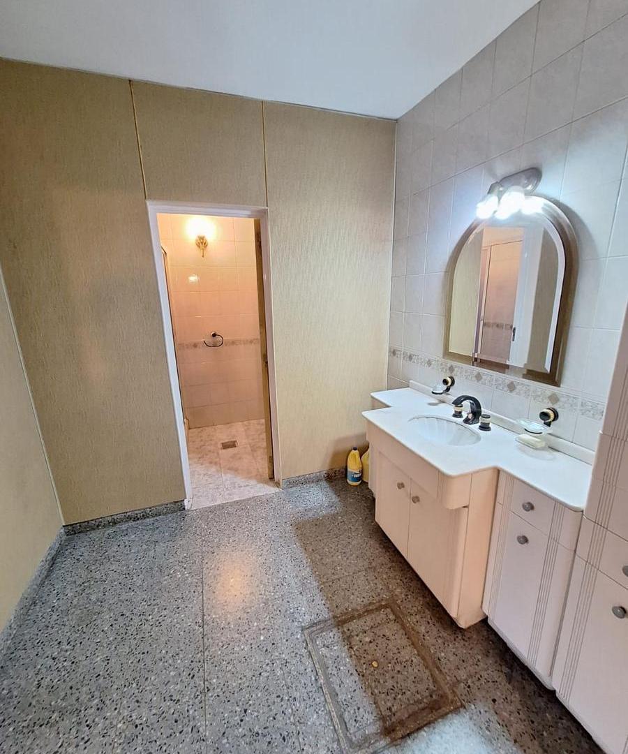 Foto de VENTA Rosario, Belgrano | Casa: Cochera y Patio, imagen 2