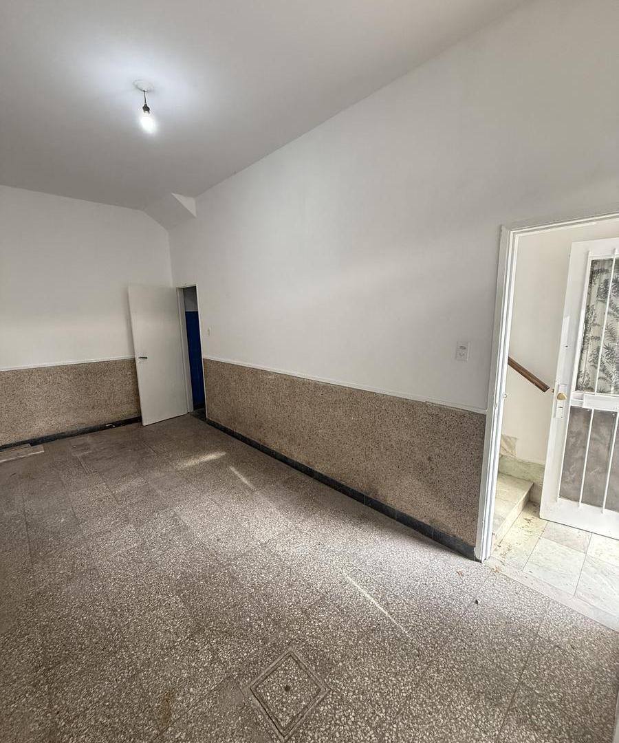 Foto de Venta-Casa-Azcuénaga-Apta a Crédito, imagen 2