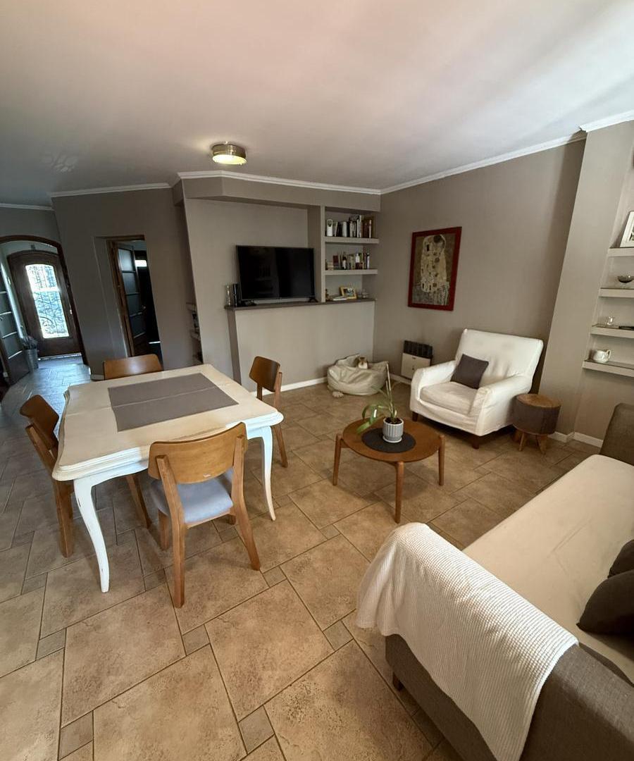 Foto de Venta- Casa en Echesortu, imagen 1