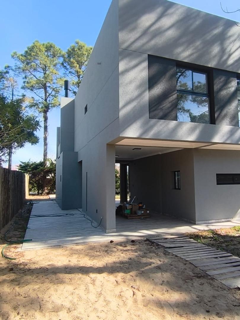 CASA PREMIUM A ESTRENAR EN COUNTRY EL PINAR