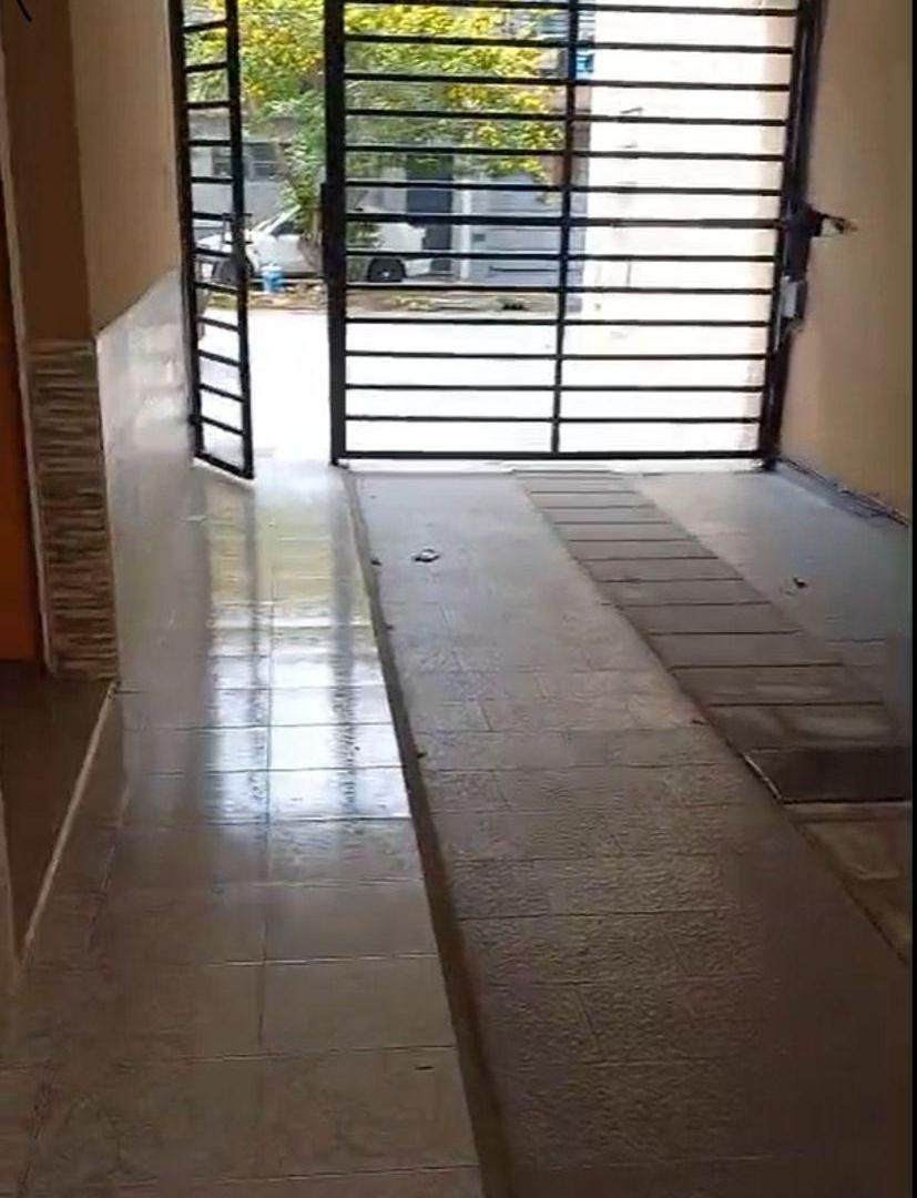 Foto de Cochera descubierta de 13 m² en venta en Caseros, imagen 4