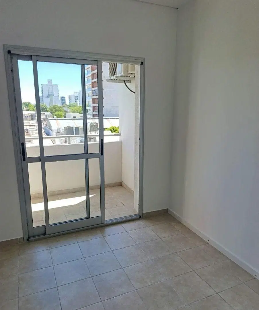 Alquiler de departamento de un dormitorio - zona casco urbano 5