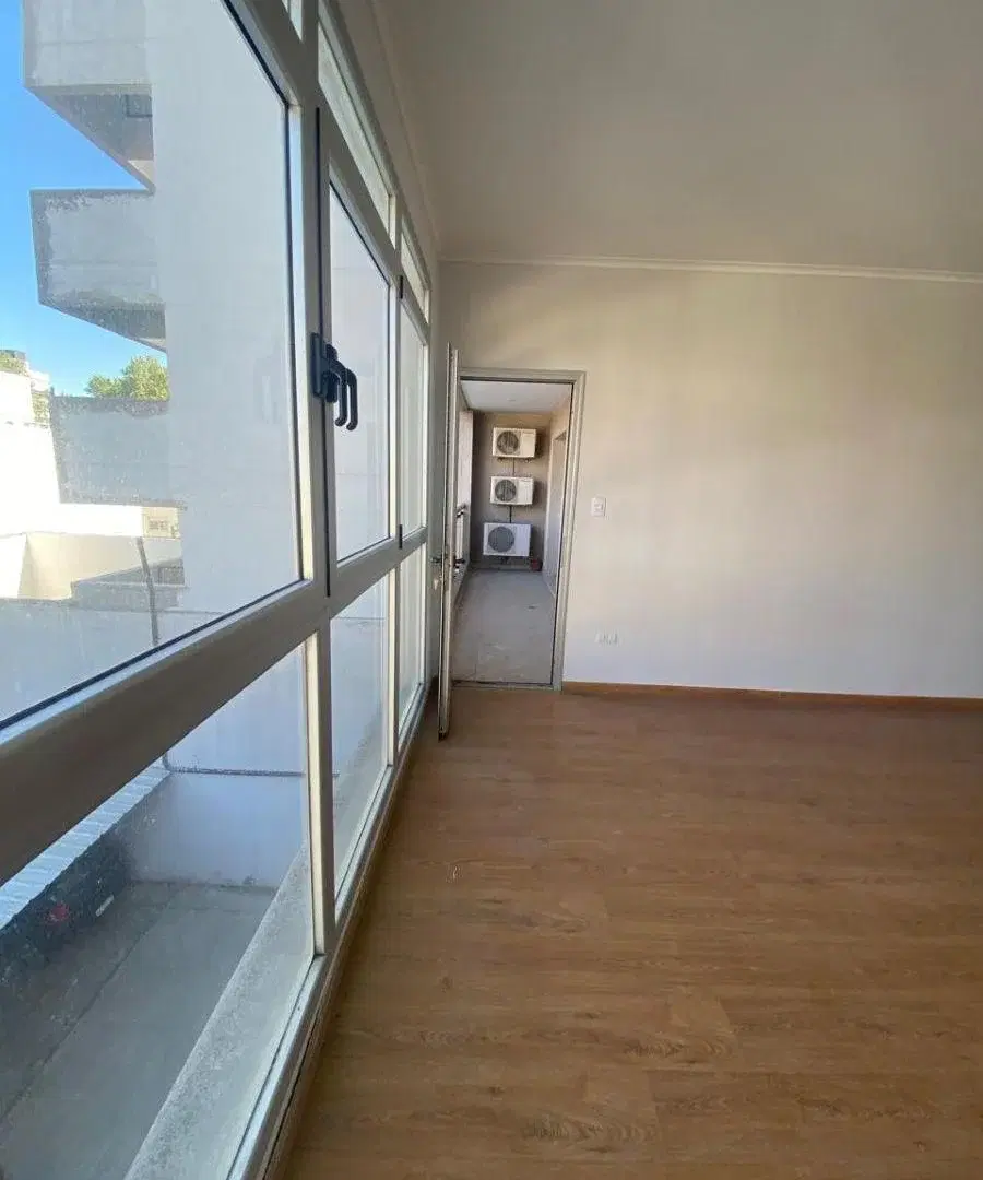 Venta de departamento de dos dormitorios - zona casco urbano 5