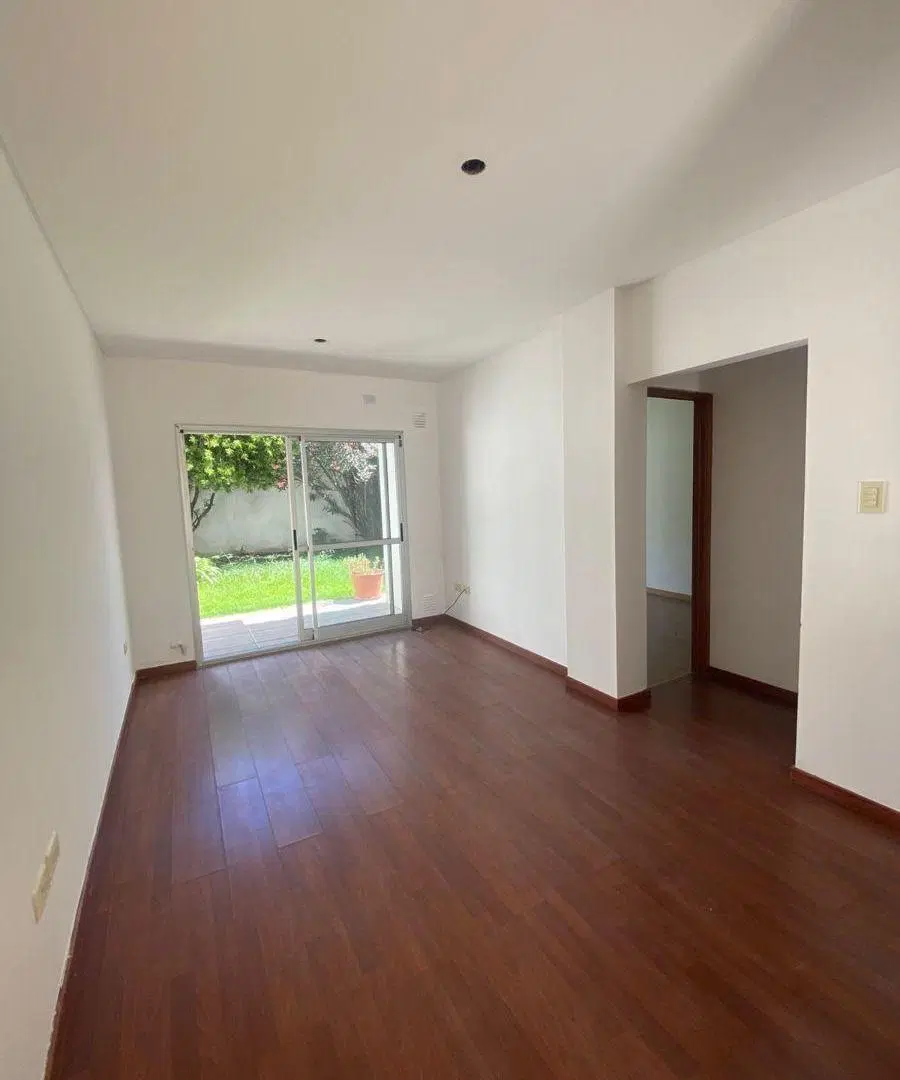 Venta de Departamento de un dormitorio CON PATIO - Zona Casco Urbano 5