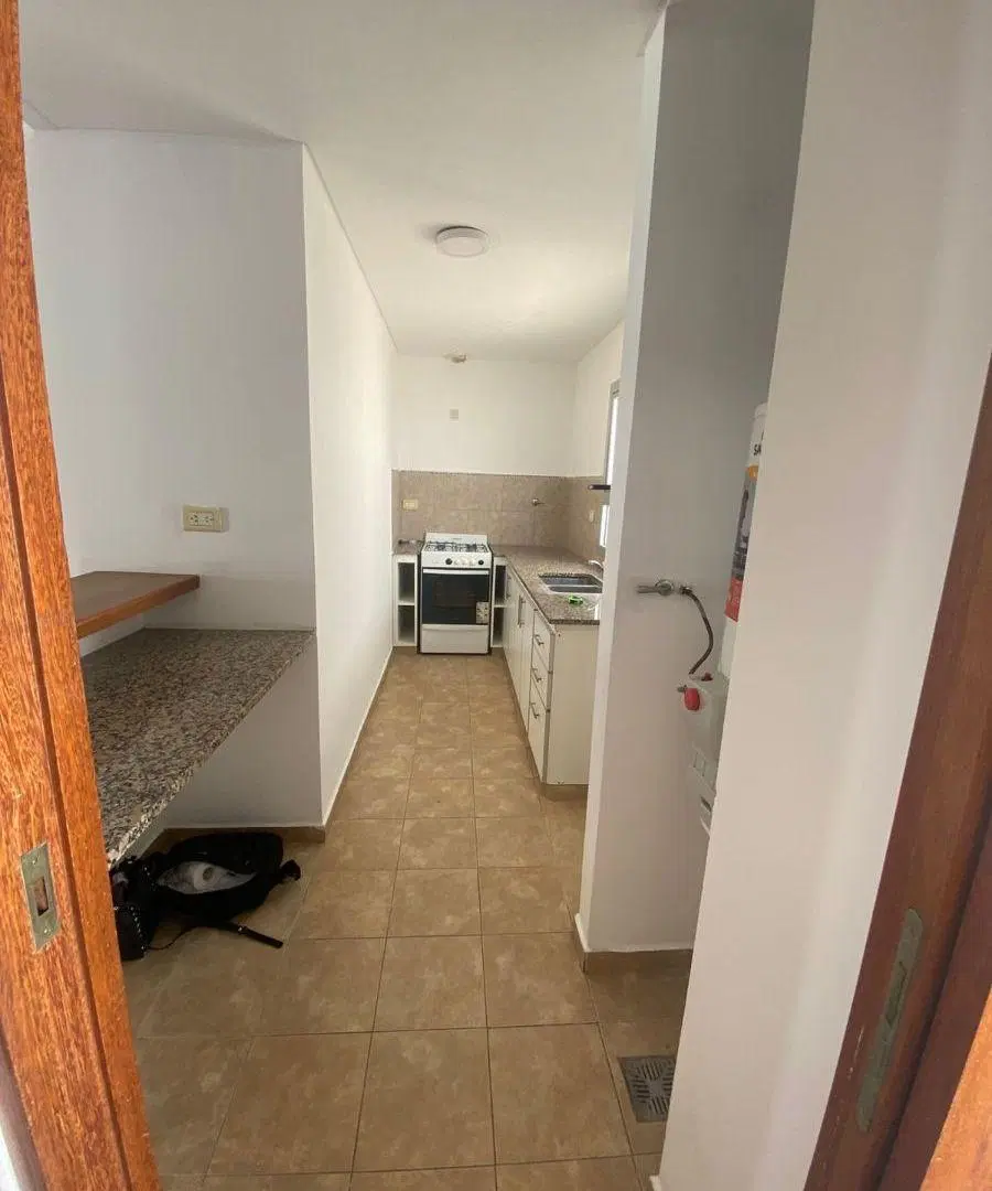 Venta de Departamento de un dormitorio CON PATIO - Zona Casco Urbano 4