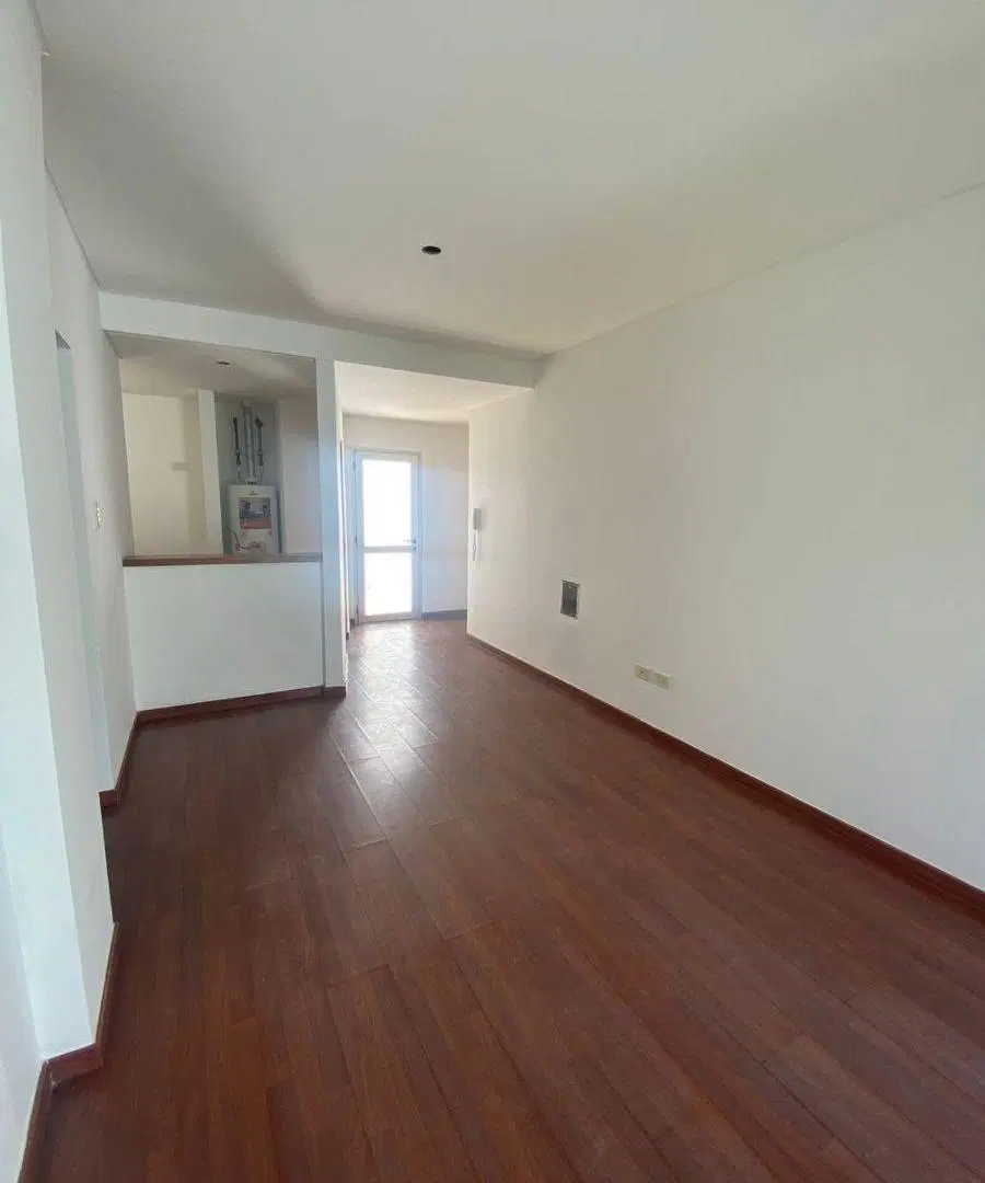 Venta de Departamento de un dormitorio CON PATIO - Zona Casco Urbano 1