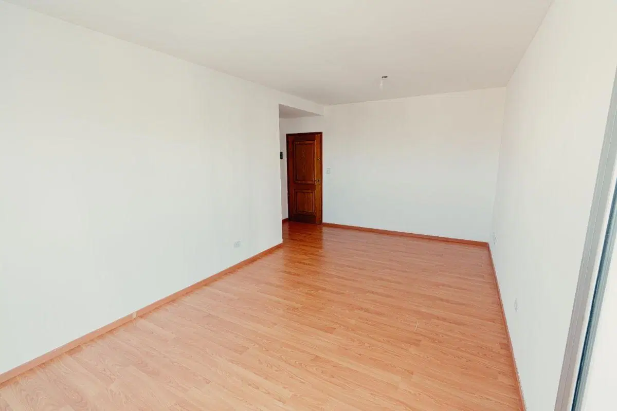 VENTA DE DEPARTAMENTO CON COCHERA CUBIERTA- SANTA ROSA 2