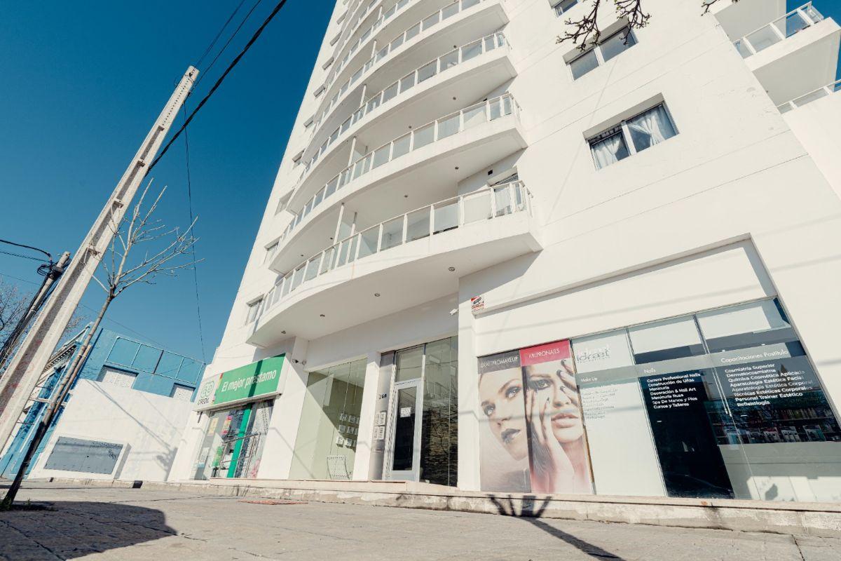 Foto de VENTA DE DEPARTAMENTO CON COCHERA CUBIERTA- SANTA ROSA, imagen 3