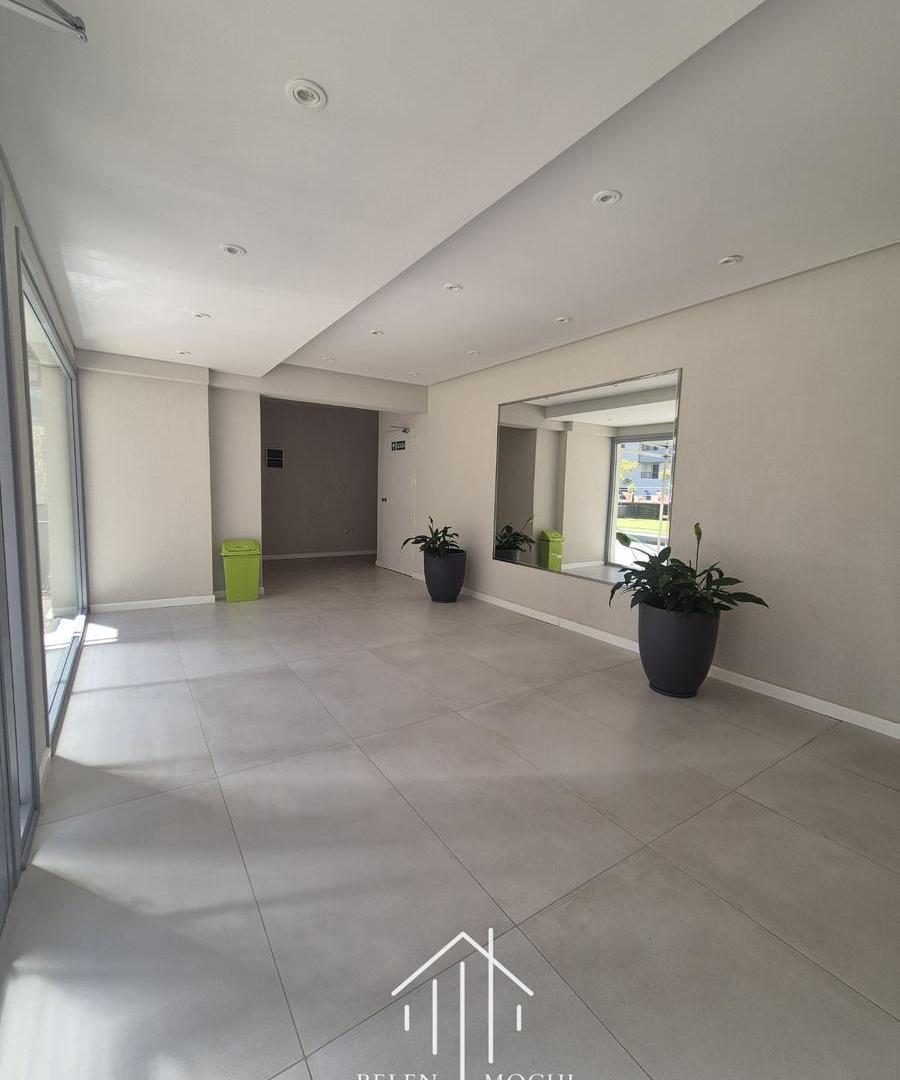 Venta de Departamento 2 ambientes Canning Center