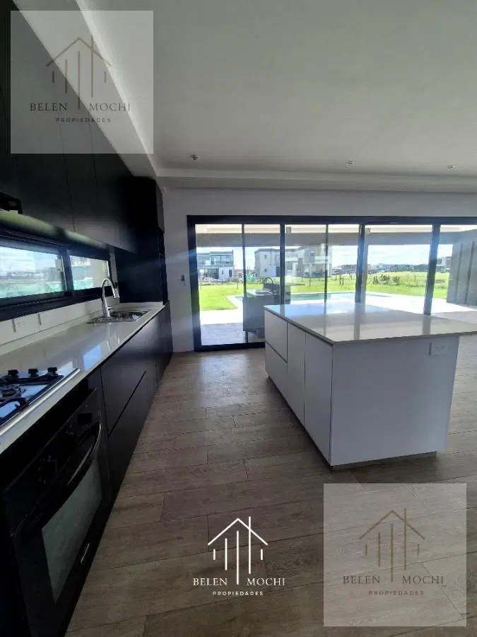 Venta / Alquiler de Casa En Terralagos Barrio Privado en Canning 4