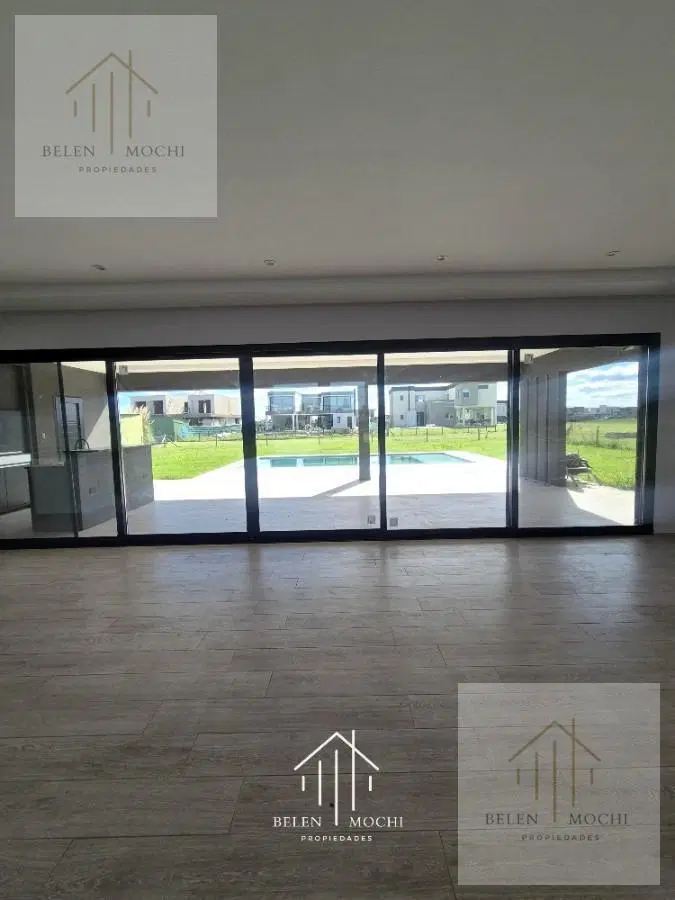 Venta / Alquiler de Casa En Terralagos Barrio Privado en Canning 2