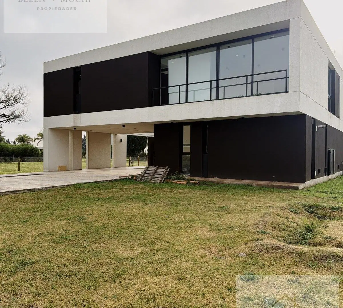 Casa en Venta / Alquiler con Opción a Compra en Barrio Privado San Eliseo Golf 2