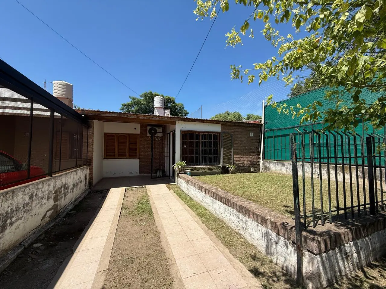 Casa excelente zona Arguello 1