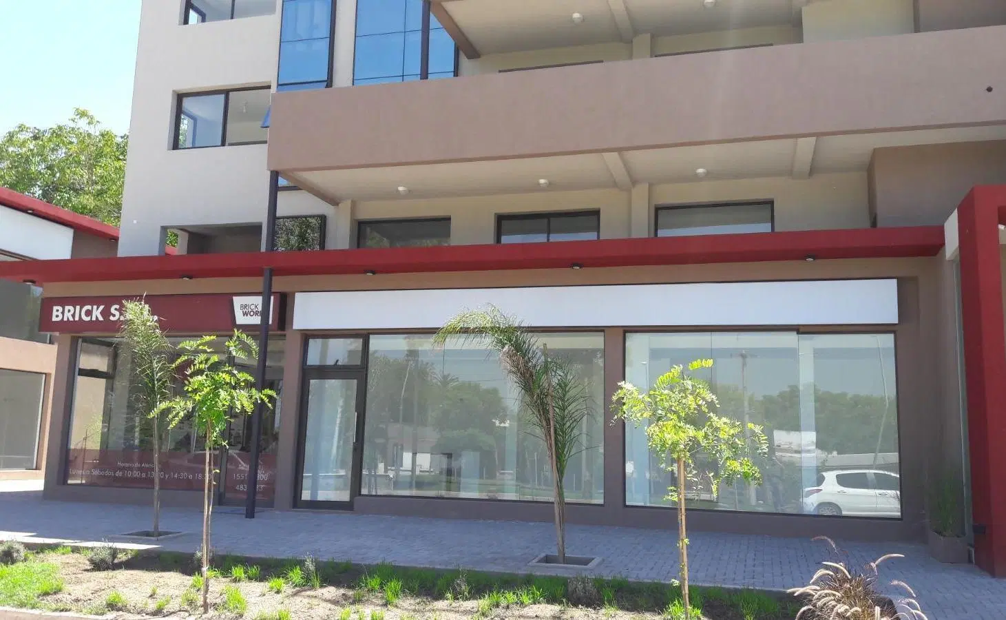 Local Comercial Solares de Santa María 3 1