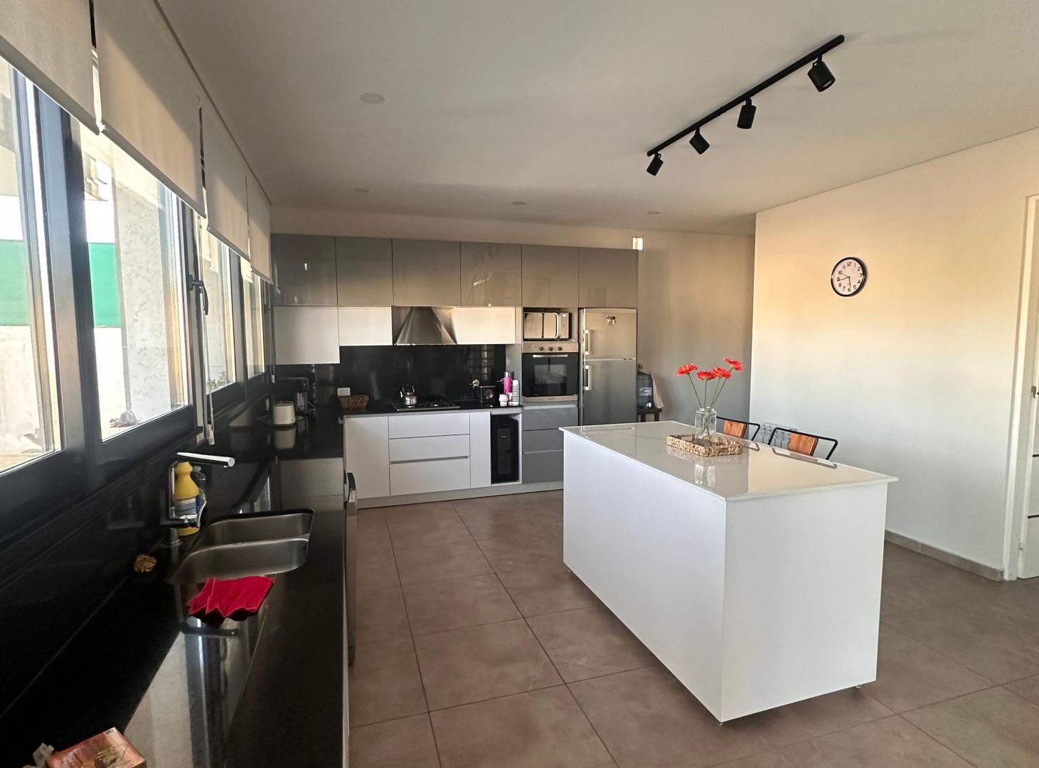 Foto de CASA EN VENTA EN LA ARBOLADA 3 DORMITORIOS- CONTRUCCION EN SECO, imagen 1