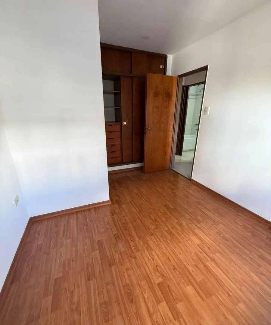 DEPARTAMENTO EN ALQUILER - 51 ENTRE 4 Y 5 - DOS DORMITORIOS - BALCÓN 3
