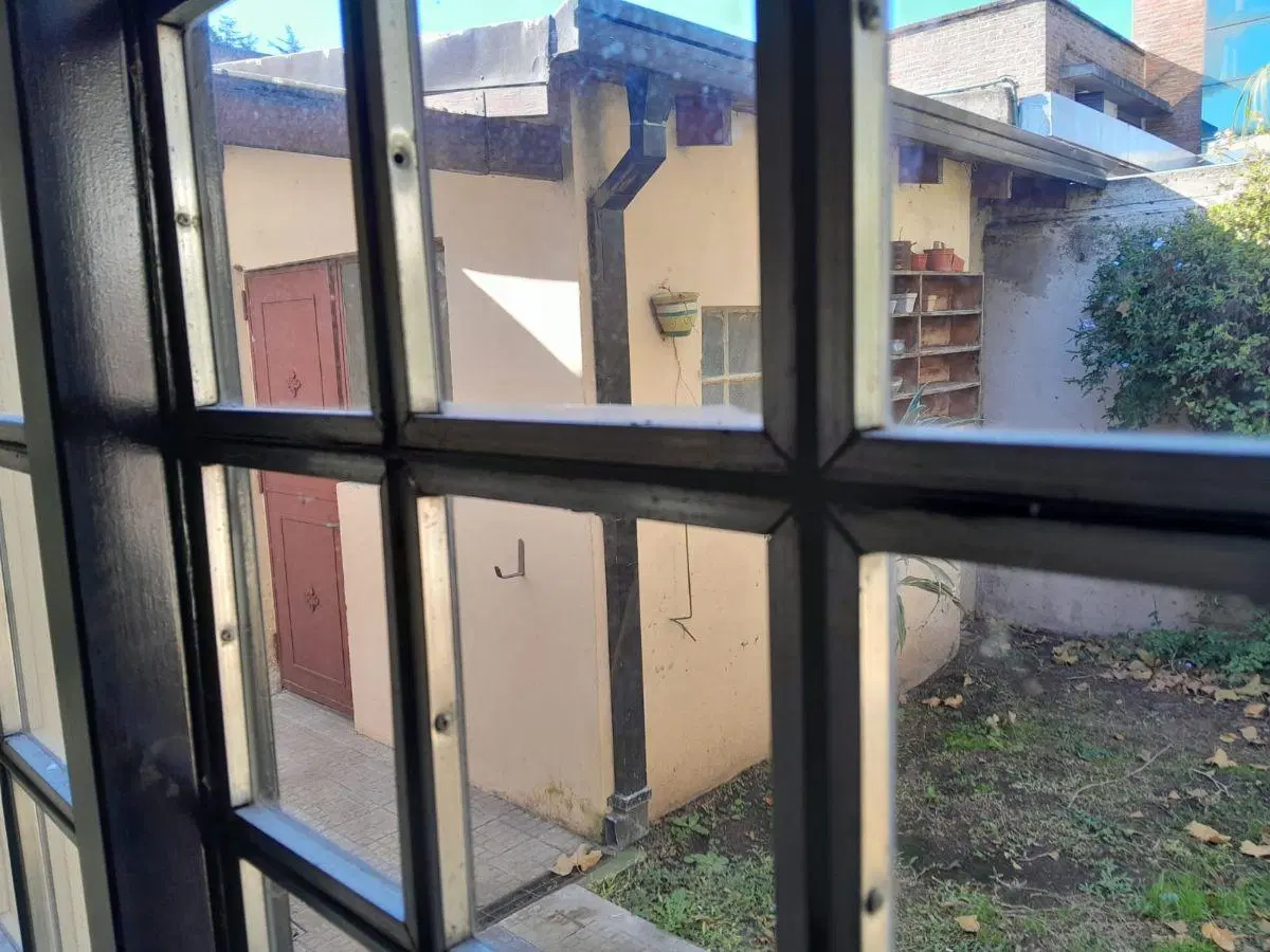 CASA EN ALQUILER 530 ESQUINA 4 TOLOSA - 3 DORMITORIOS 1