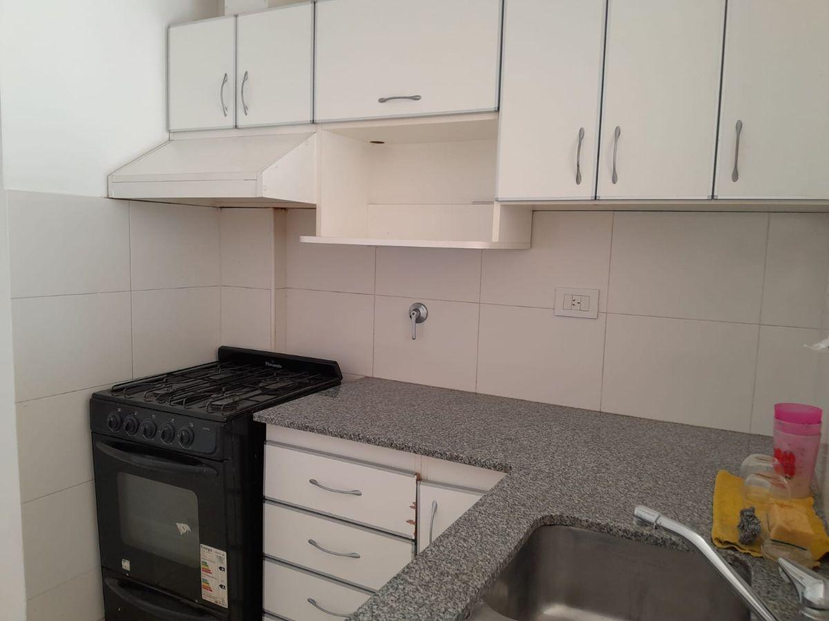 Foto de DEPARTAMENTO EN ALQUILER - 2 DORMITORIOS CON COCHERA CUBIERTA - 6 ENTRE, imagen 3