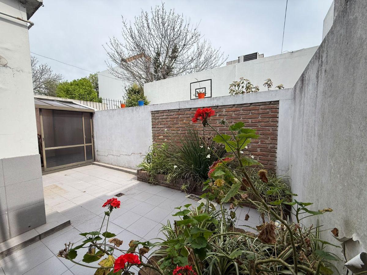Foto de CASA AL FRENTE IDEAL DESTINO COMERCIAL/ESTUDIO 10 ENTRE 34 Y 35, imagen 4