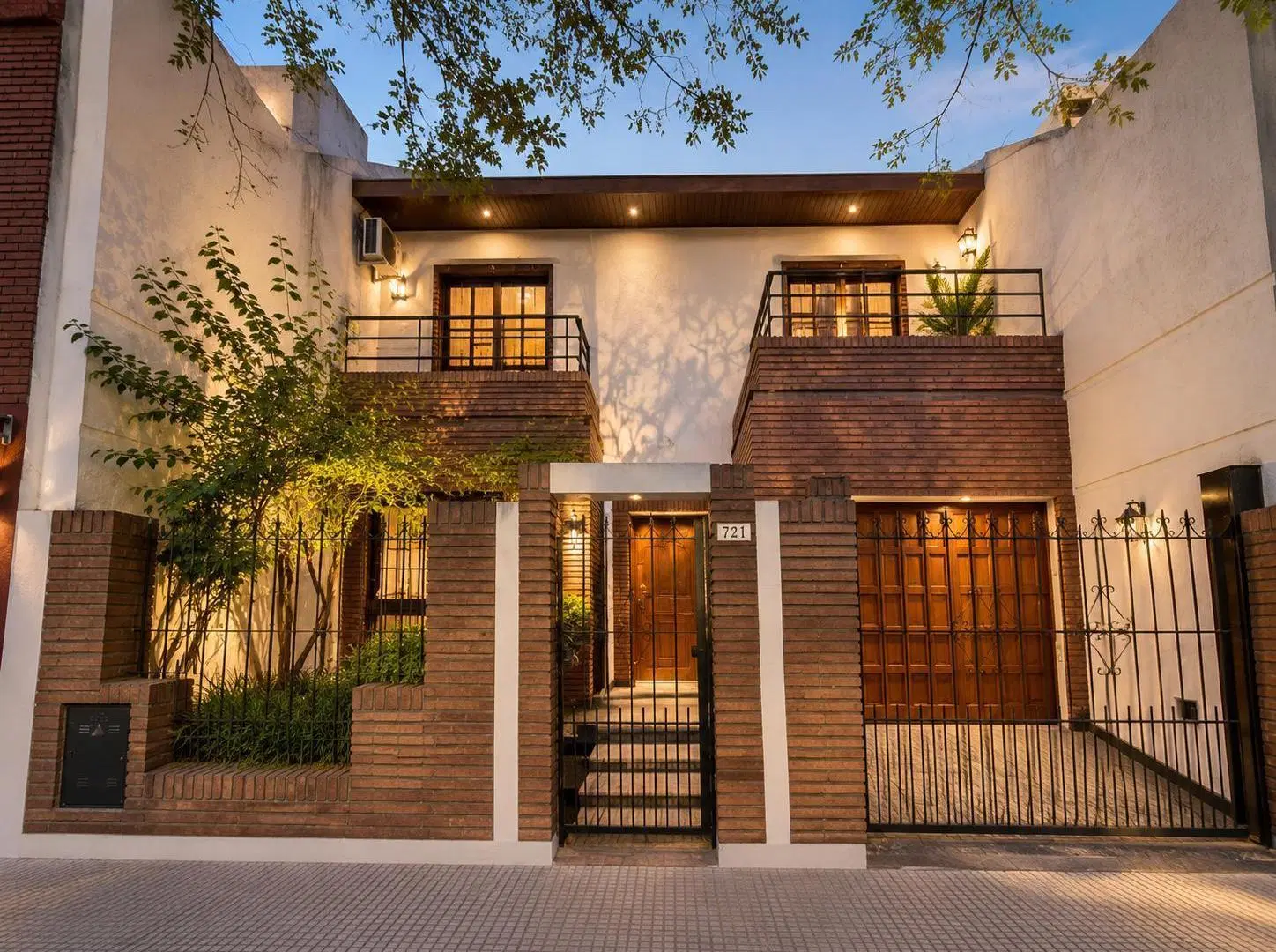 Casa en venta - Flores - Duplex de 6 ambientes con quincho y cochera 5