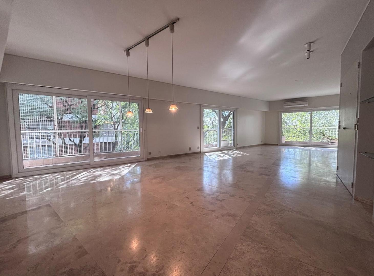 Foto de Alquiler Departamento 4 ambientes con dependencia - Las Cañitas, imagen 5