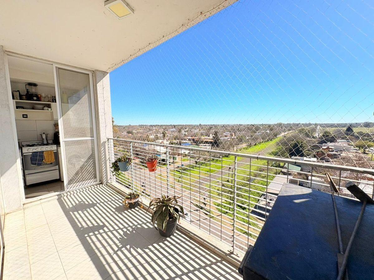 Foto de ALQUILER DEPARTAMENTO BAIGORRIA 2 DORMITORIOS EXCELENTE VISTA, imagen 2