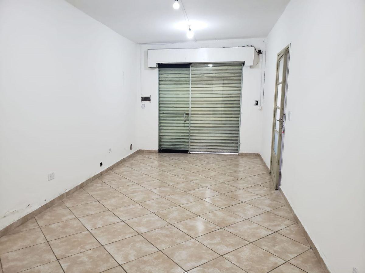 Foto de ALQUILO LOCAL COMERCIAL DIEGO DE TORRES 1422 SAN VICENTE, imagen 4