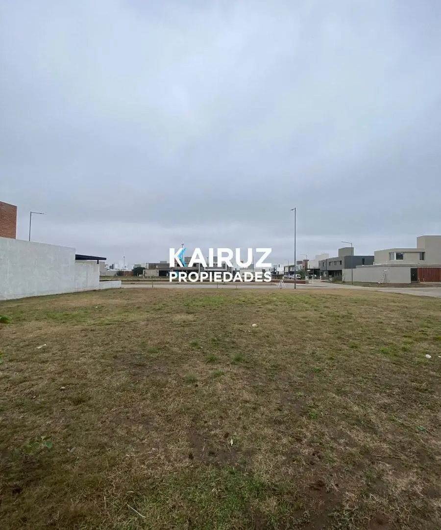 Terreno en Colinas de Manantiales 1