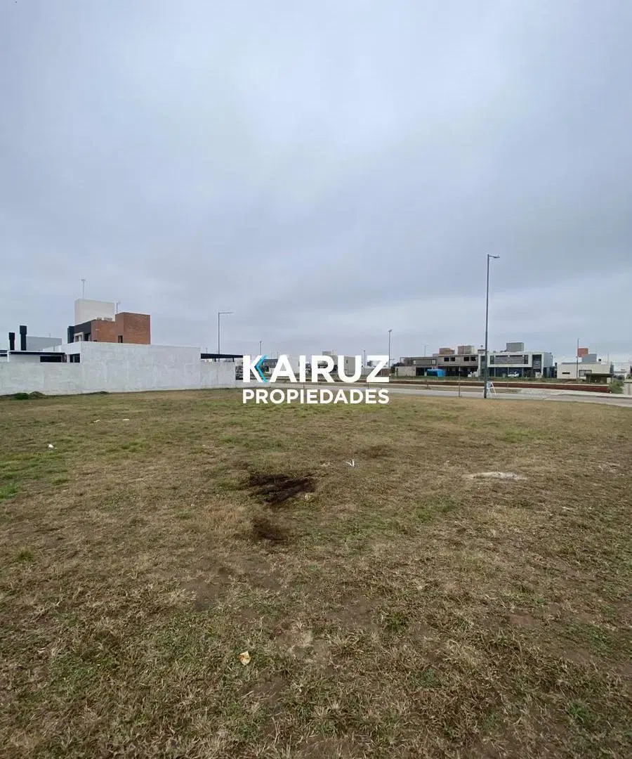 Terreno en Colinas de Manantiales 5