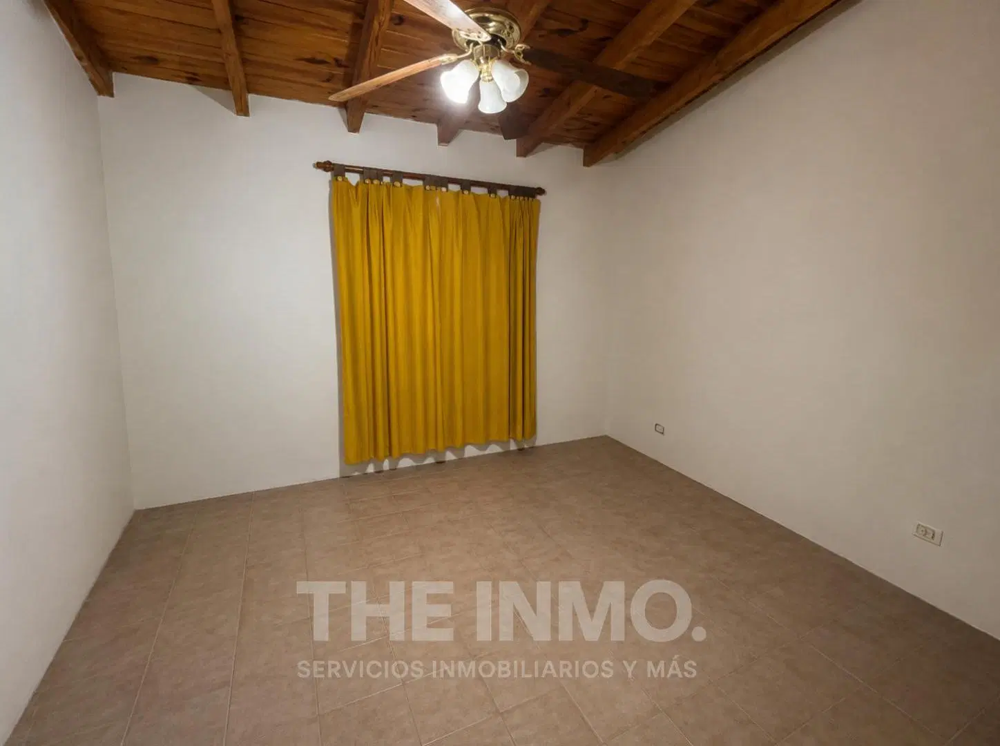 Casa con 200 m² y 3 dormitorios en alquiler en Capilla del Rosario 5