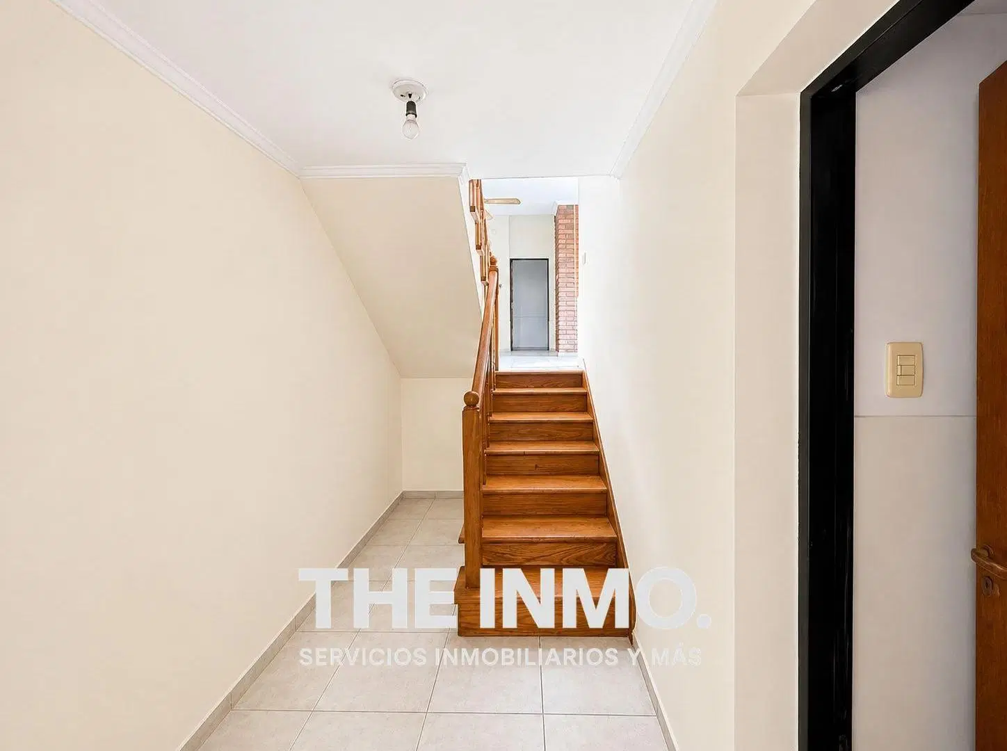 Casa en Villa Nueva de 300 m2 con 6 dormitorios en alquiler 3