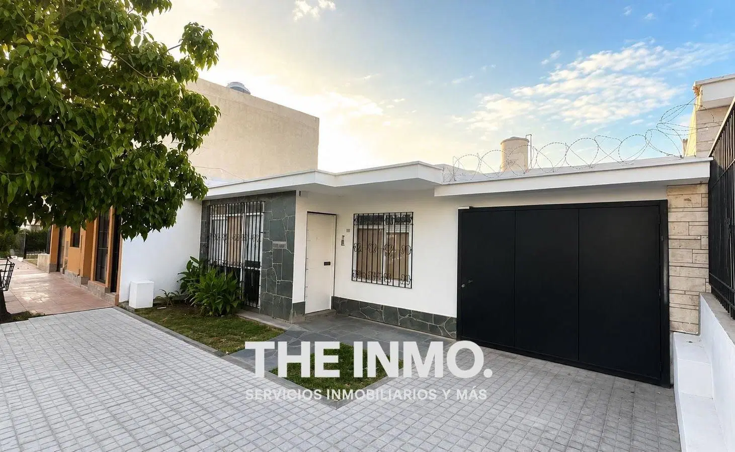 Casa de 190 m² con 3 dormitorios en alquiler en Unimev 1