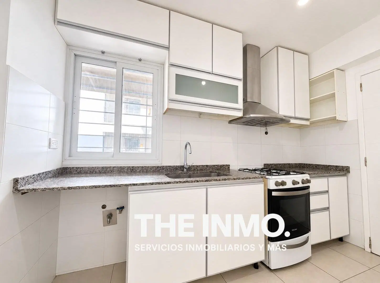 Departamento de 126 m² con 2 dormitorios en venta en Godoy Cruz 2