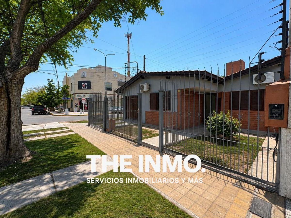 Foto de Casa de 225 m² con 3 dormitorios en venta en Guaymallén, imagen 2