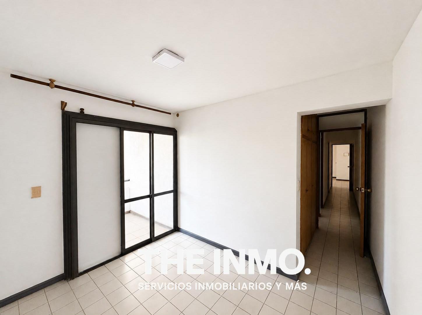 Foto de Departamento de 74 m² con 3 dormitorios en venta en Ciudad de Mendoza, imagen 1