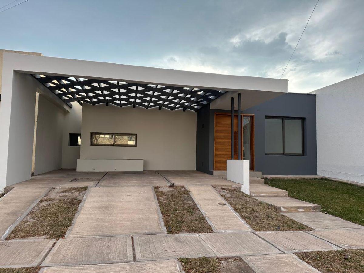 Foto de CASA EN VENTA RINCÓN DE DRUMMOND, imagen 3