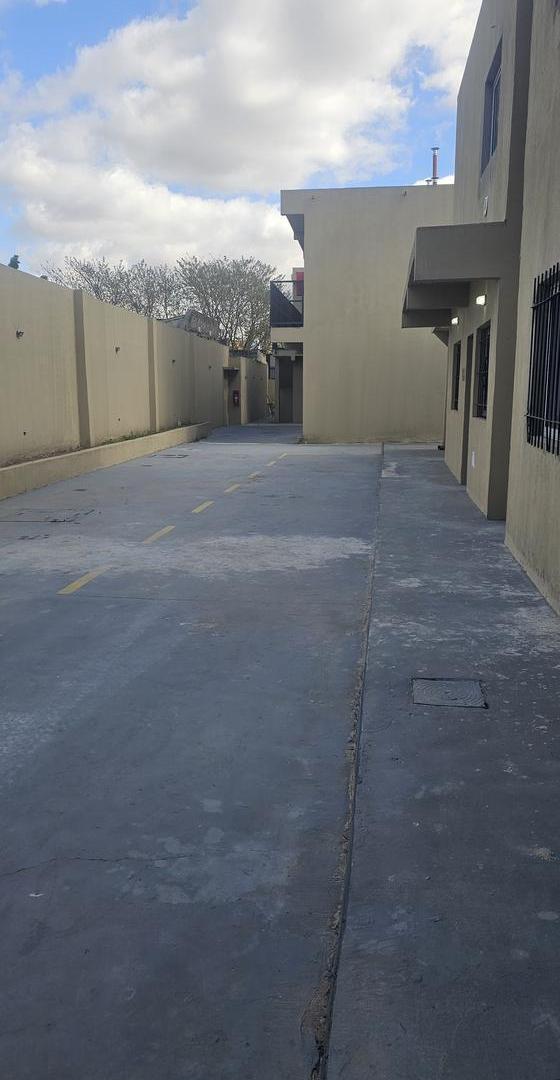 Foto de COMPLEJO DE DEPTOS 2 Y 3 AMB (COCHERAS), imagen 5