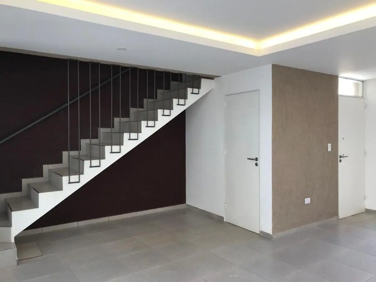 ALQUILO DUPLEX 2 DORM. 2 BAÑOS COCHERA 2