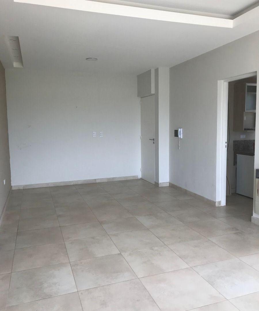 Foto de ALQUILO DPTO. 1 DORMITORIO 1 BAÑO TERRAZA COCHERA - LA CONSULTA, imagen 5