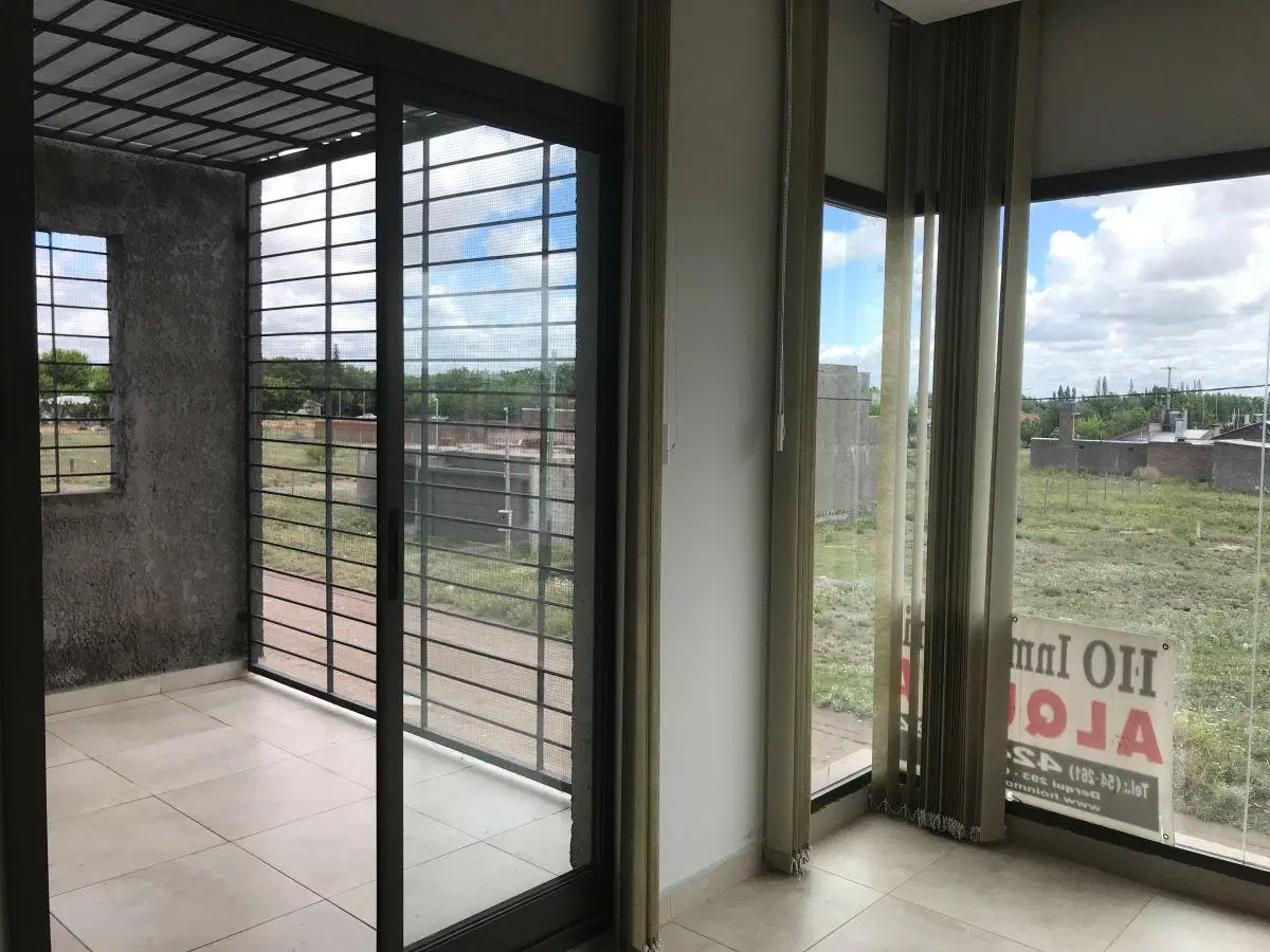 ALQUILO DPTO. 1 DORMITORIO 1 BAÑO TERRAZA COCHERA - LA CONSULTA 2