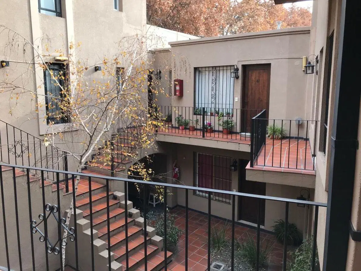 ALQUILO DUPLEX 1 DOR, Y ESCRITORIO- COCHERA - GODOY CRUZ 3
