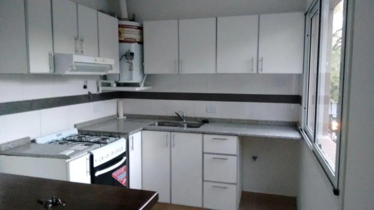 ALQUILO DUPLEX 1 DORMITORIO CON COCHERA GODOY CRUZ 3