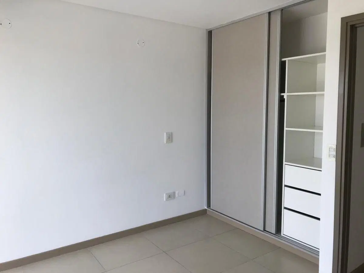 ALQUILO DUPLEX 2 DORMITORIOS COCHERA - BOMBAL SUR - GODOY CRUZ 1