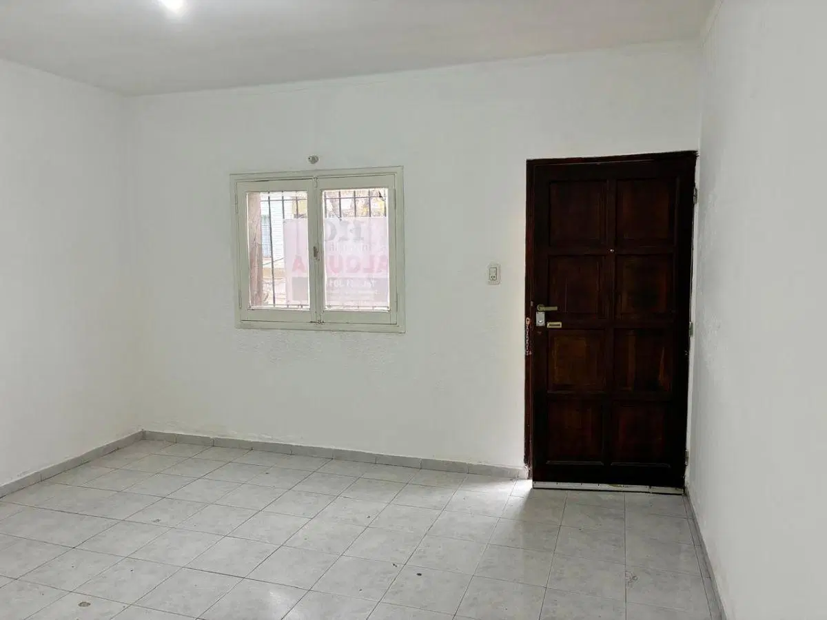 ALQUILO CASA BARRIO LAPRIDA GODOY CRUZ 3