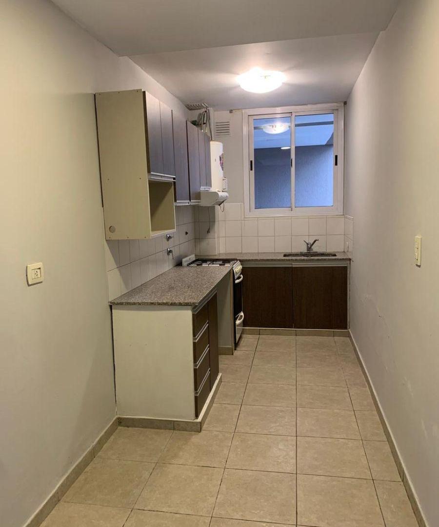 Foto de ALQUILO DEPARTAMENTO EN LA CONSULTA -PB 1 DORMITORIO COCHERA, imagen 2