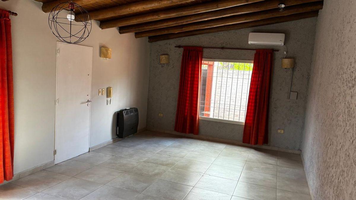 Foto de ALQUILO DPTO. 1 DORM. CON COCHERA PB LA CONSULTA, imagen 5